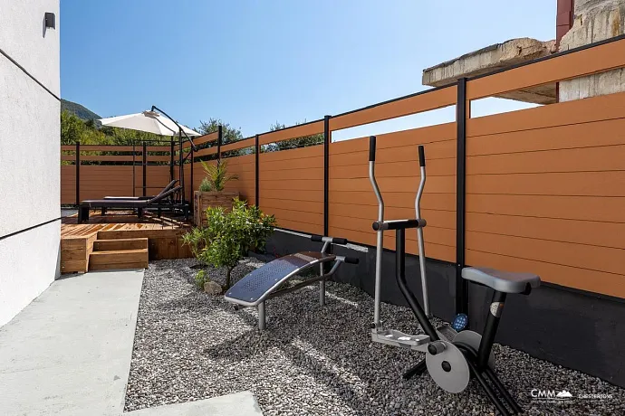 Luxuswohnung mit 52 m² und Schwimmbad